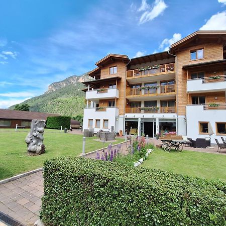 Hotel Nele Ziano di Fiemme Eksteriør bilde
