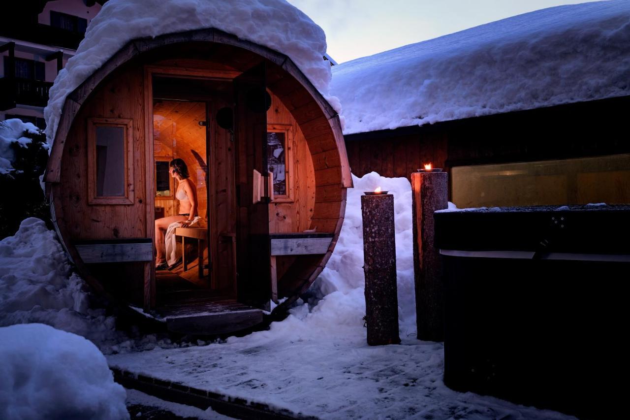 Hotel Nele Ziano di Fiemme Eksteriør bilde