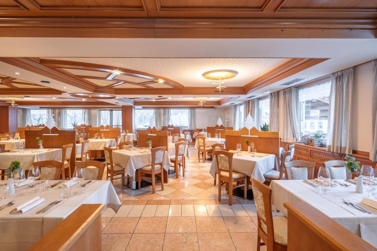 Hotel Nele Ziano di Fiemme Eksteriør bilde