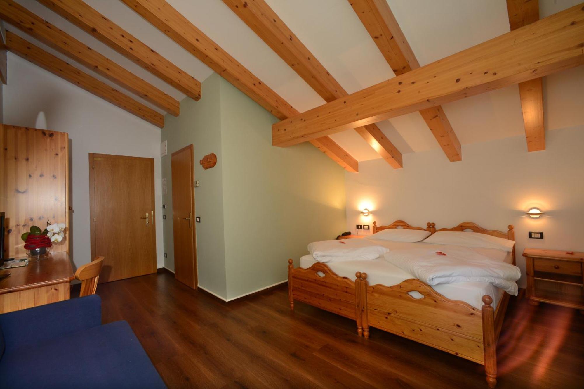 Hotel Nele Ziano di Fiemme Rom bilde